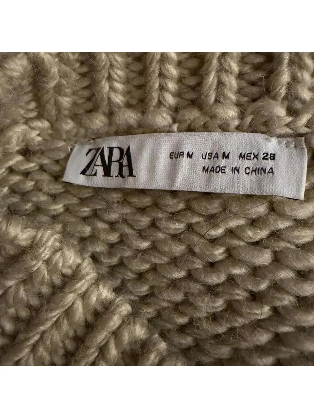 Zara Embroidered and Embellished Christmas tree Knit Holiday vest M - Picture 13 of 13